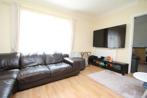 3 bedroom terraced house to rent - Exmoor Close, Chelmsford