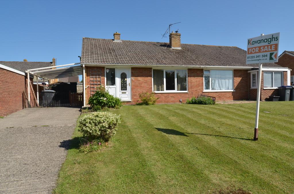 Seymour Road, Trowbridge 2 bed semidetached bungalow £195,000
