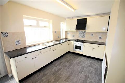3 bedroom semi-detached house to rent, Turnshaw Avenue, Aughton, Sheffield, S26 3XQ
