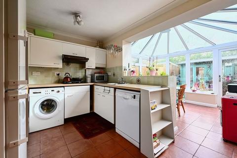 78 Binfields Close, Chineham, Basingstoke, RG24 8TP