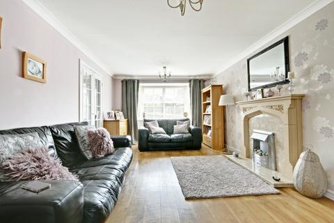 4 Markham Road, Cheshunt, Waltham Cross, EN7 6WN