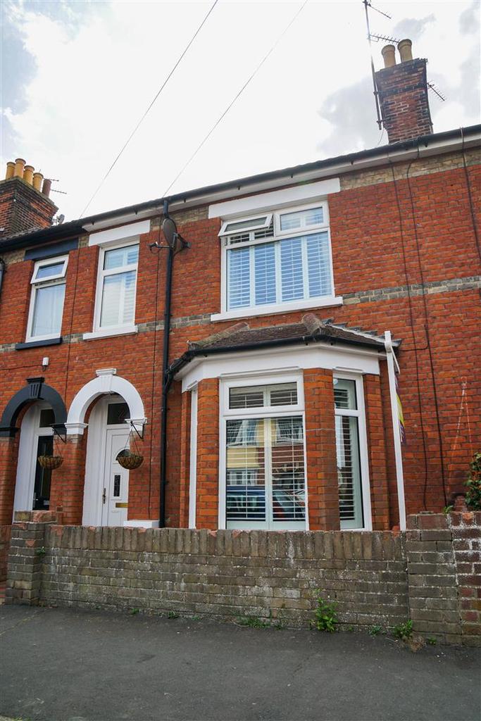 Brooklyn Road, Harwich 3 bed terraced house £225,000
