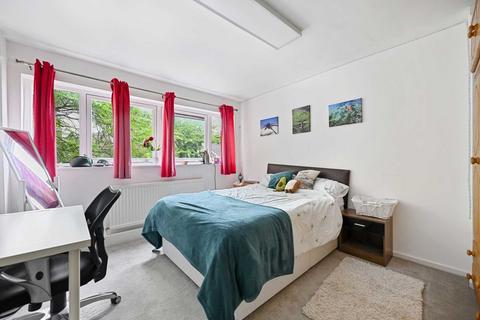 4 bedroom house to rent, Adeney Close, Hammersmith, London W6 8ET