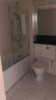 1 bedroom flat to rent, Beetham Tower, Birmingham B1