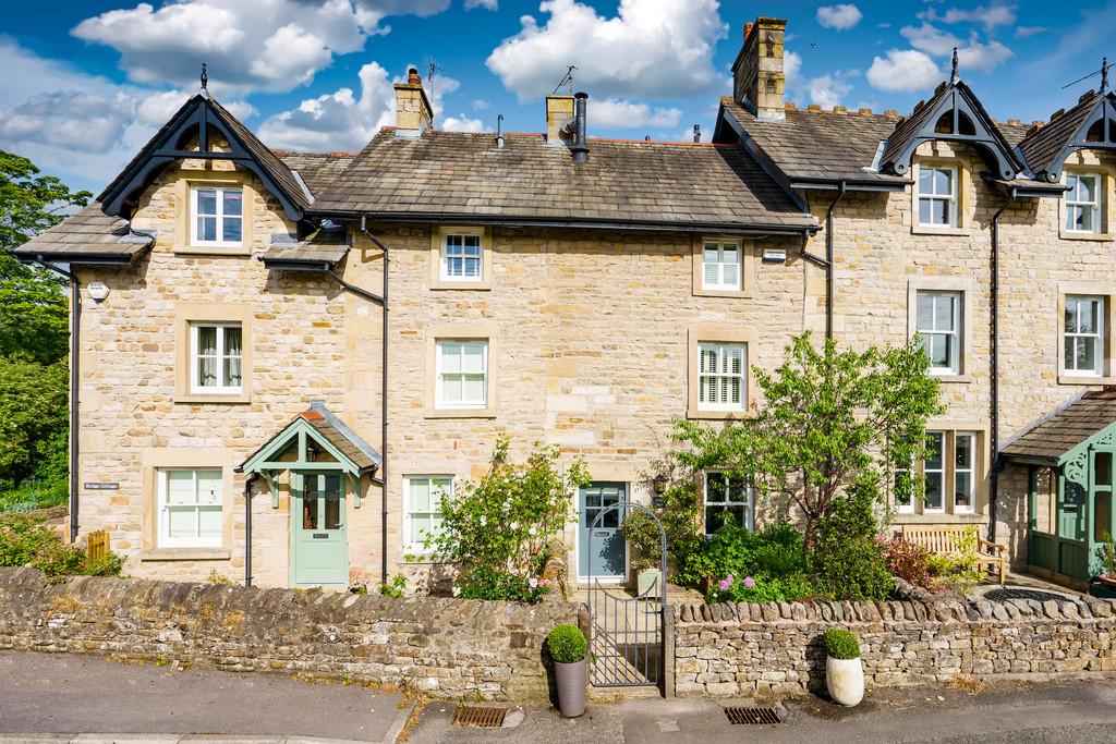 Glen View, The Green, Wennington, Lancaster 3 bed cottage £315,000