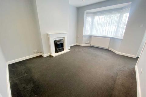 3 bedroom semi-detached house to rent - WALKING DISTANCE TO CASTLEPOINT