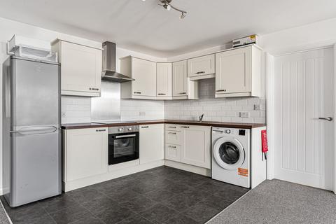 2 bedroom ground floor flat to rent, Sussex Road, South Croydon