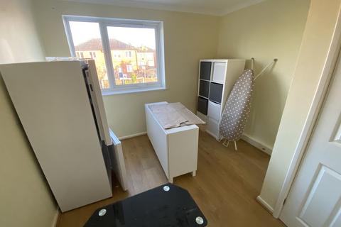 2 bedroom apartment to rent, Linden Avenue, Balderton