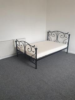 undefined, Flat 3, 38 Foxhall Rd