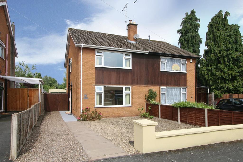 Domar Road, Kidderminster, DY11 3 bed semidetached house £175,000