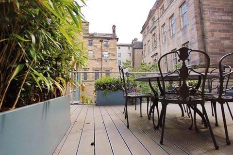 1 bedroom flat to rent, Advocates Close, Old Town, Edinburgh, EH1