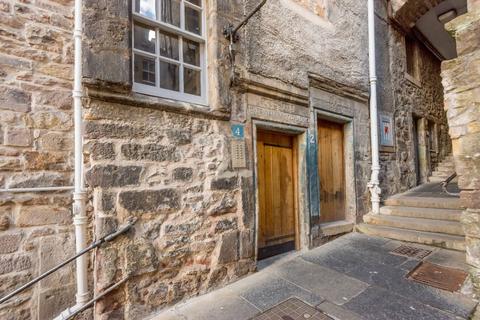 1 bedroom flat to rent, Advocates Close, Old Town, Edinburgh, EH1