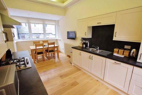 1 bedroom flat to rent, Advocates Close, Old Town, Edinburgh, EH1