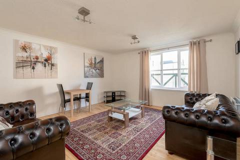 2 bedroom flat to rent, Silvermills, Canonmills, Edinburgh, EH3
