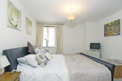 2 bedroom apartment to rent, Highgrove Avenue,  Ascot,  SL5