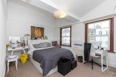 2 bedroom apartment to rent, Plender Street, Camden Town, NW1