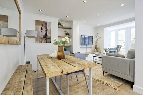 2 bedroom flat for sale, Lizmans Terrace, 85-89 Earls Court Road, London, W8