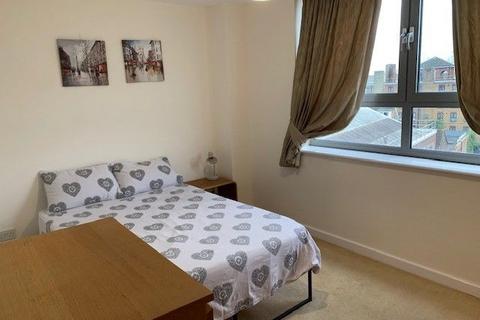 2 bedroom apartment to rent, Courtenay House, New Park Road, SW2