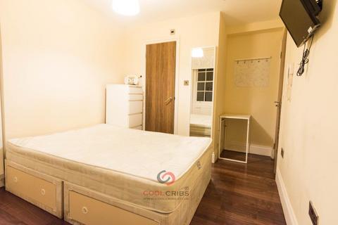 Studio to rent, Wyndham Street, Marylebone,  W1H
