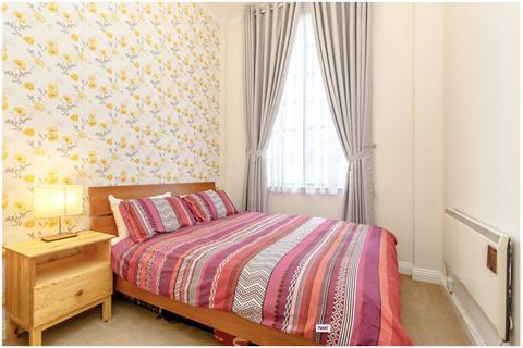 2 bedroom flat to rent, Riverway House, 260 Westferry Road, London, E14
