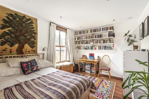 2 bedroom flat for sale - Leander Road, Brixton