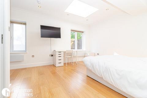undefined, Watford Way, Hendon