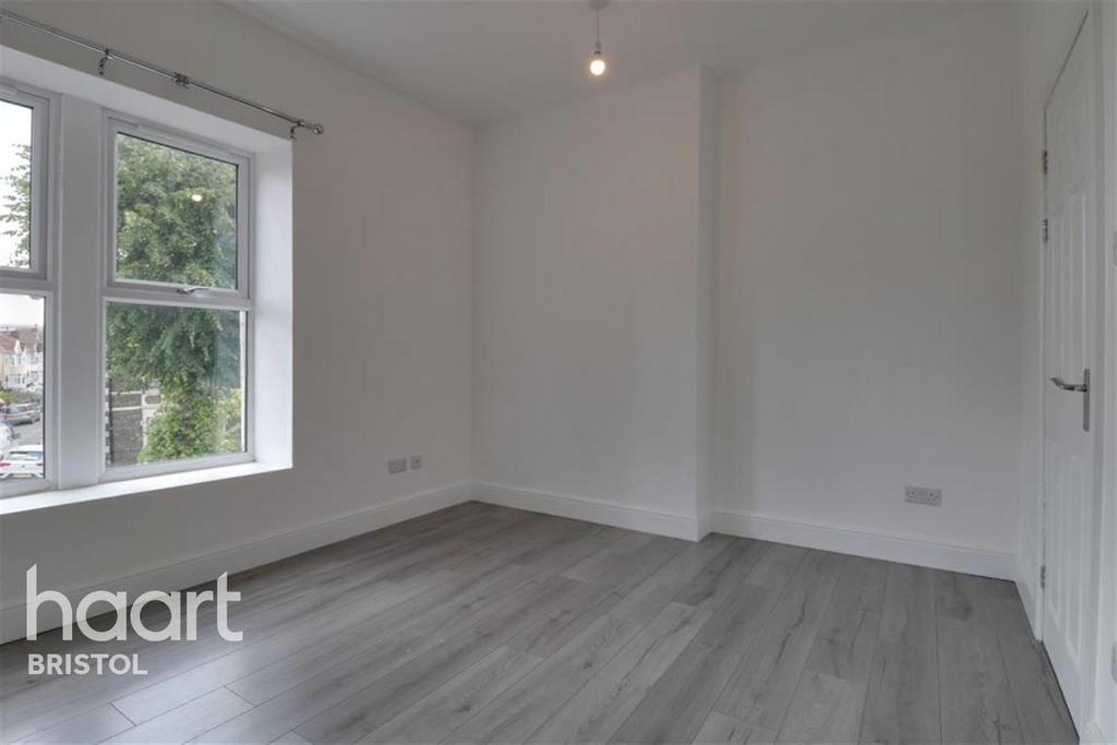 Staple Hill Road, Bristol 2 bed flat to rent £1,350 pcm (£312 pw)