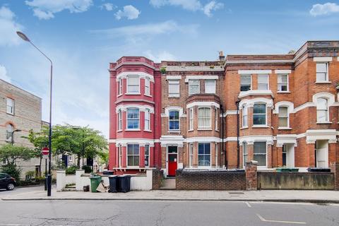 Studio to rent, West End Lane, West Hampstead NW6