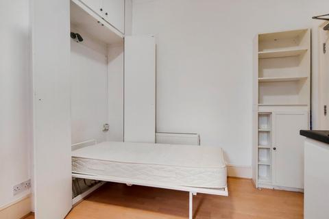 Studio to rent, West End Lane, West Hampstead NW6