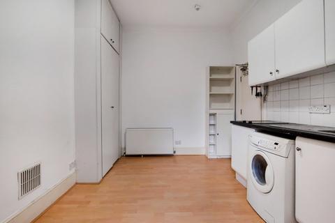 Studio to rent, West End Lane, West Hampstead NW6