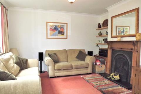 54 Dedmere Road, Marlow, SL7 1PG