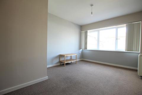 2 bedroom flat to rent, Milton House, Morley, LS27