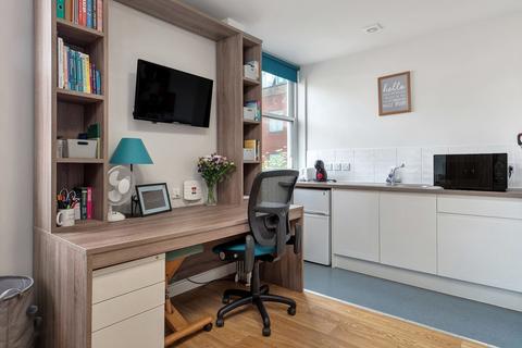 1 bedroom apartment to rent, White Lodge Studios, City Centre