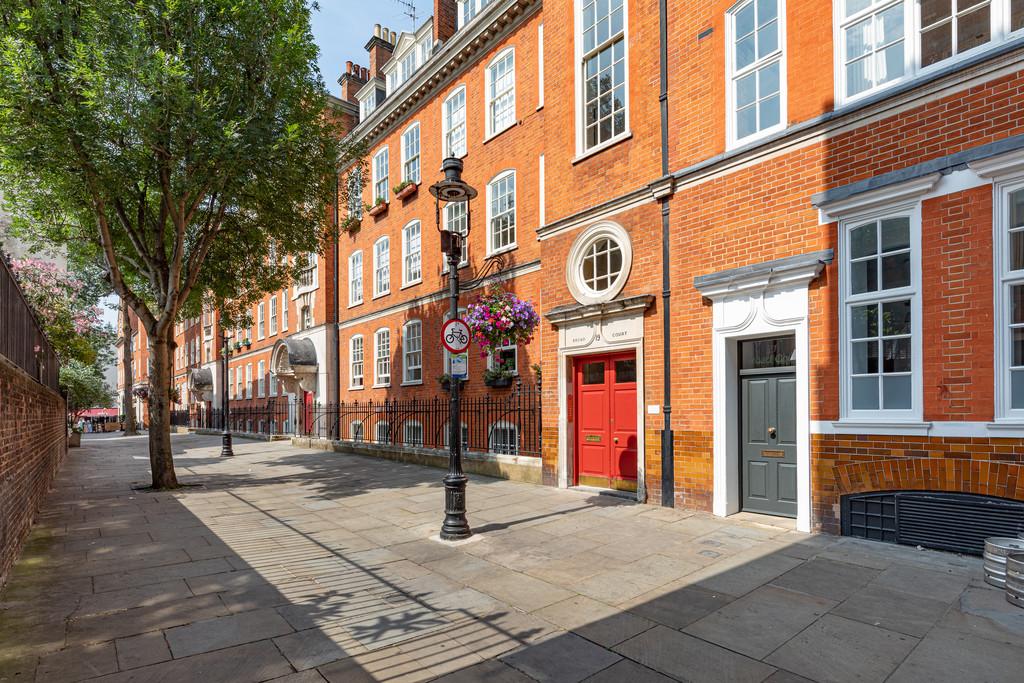 Broad Court, Covent Garden - Tavistock Bow