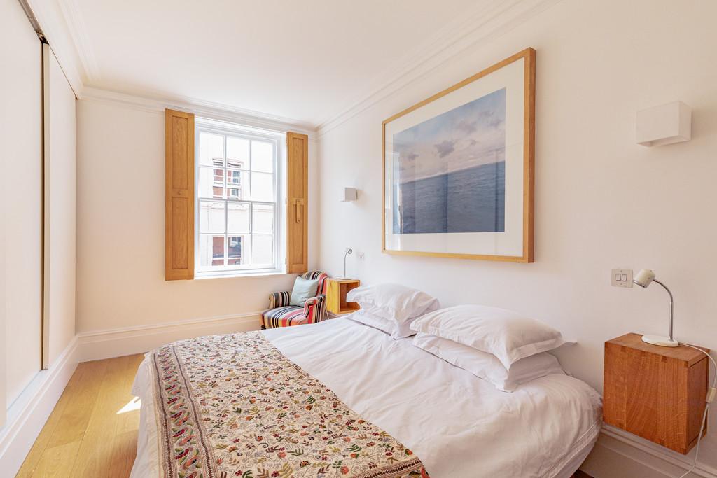 Broad Court, Covent Garden - Tavistock Bow