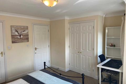 1 bedroom in a house share to rent, Pickering, Guildford GU2