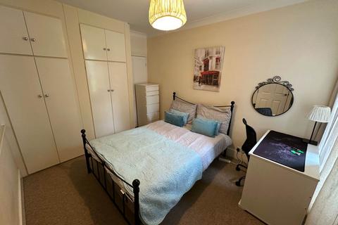 1 bedroom in a house share to rent, Rupert Road, Guildford GU2