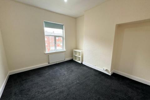 4 bedroom terraced house to rent, Waterloo Terrace Preston PR2 1DB