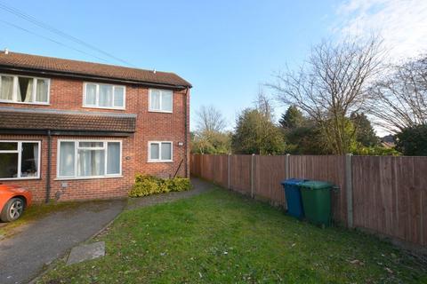 3 bedroom semi-detached house to rent, Barmor Close, North Harrow