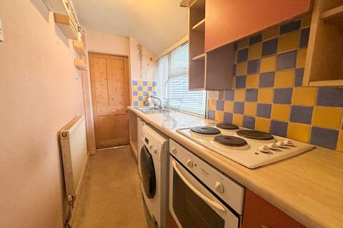 2 bedroom terraced house to rent, Tower Street, Leicester