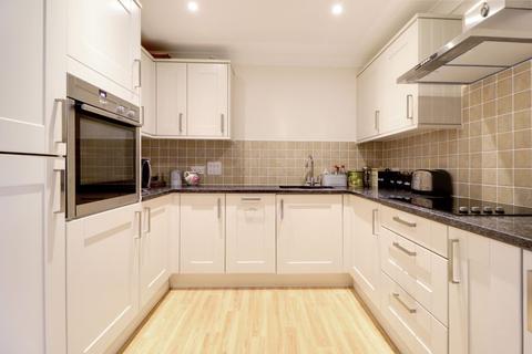 1 bedroom flat for sale - Lynwood Village, Sunningdale