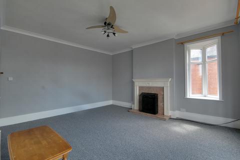 3 bedroom flat to rent, Knight Street, Pinchbeck PE11