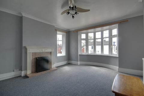 3 bedroom flat to rent, Knight Street, Pinchbeck PE11