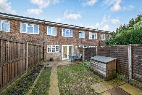 3 bedroom terraced house to rent, Teddington Park Road, Teddington, TW11