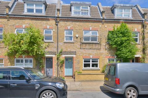 3 bedroom house to rent, Charles Street, Barnes, SW13