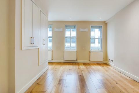 Studio to rent, William IV Street, Covent Garden WC2