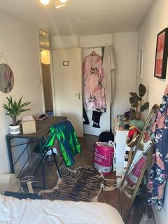 3 bedroom flat to rent, Broke Walk, London E8