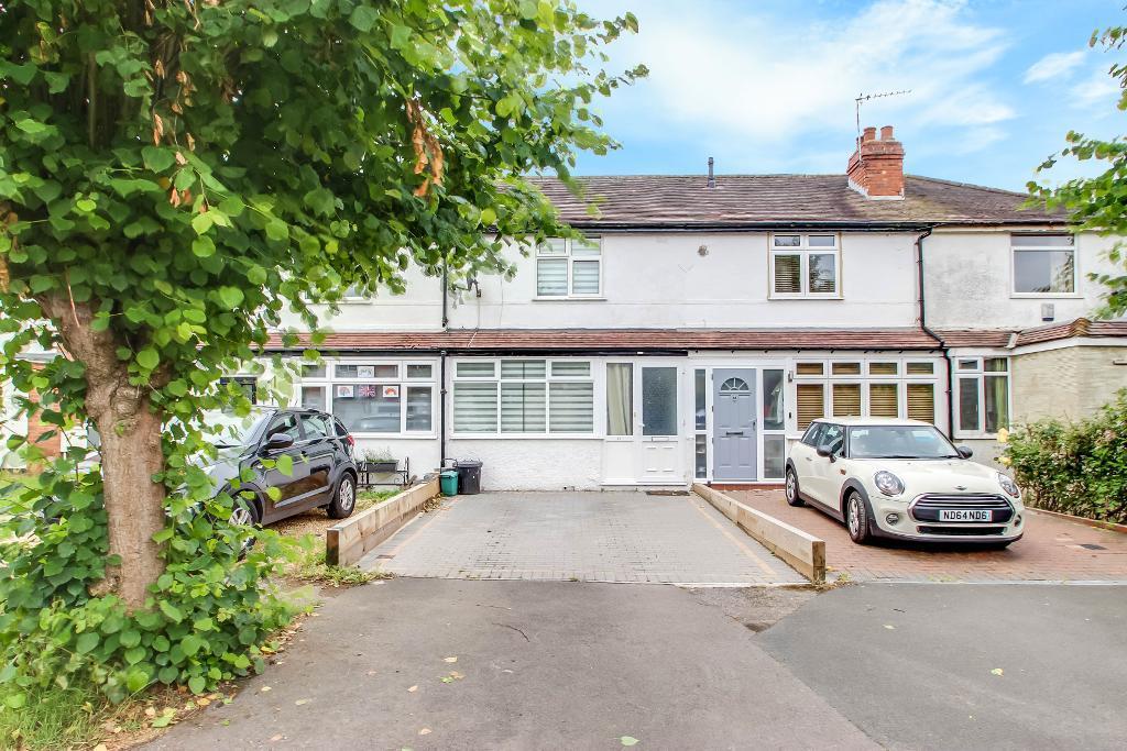 Hamsey Green Gardens, Warlingham, Surrey, CR6 9RT 2 bed terraced house