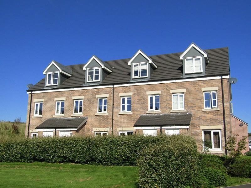 Traveller rest, Carmarthen, Carmarthenshire. 3 bed end of terrace house
