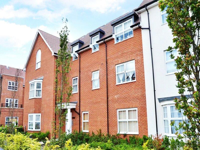 Whitton House, Ashville Way, Wokingham, Berkshire, RG41 2 bed apartment £250,000